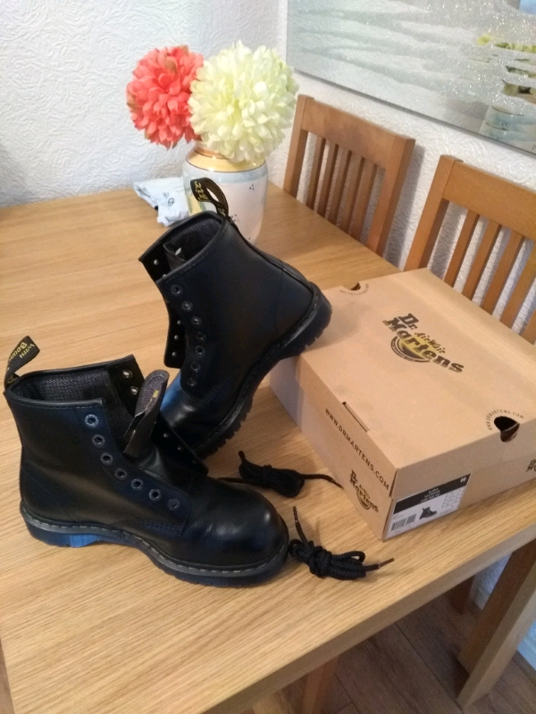 doc martin steel toe cap boots